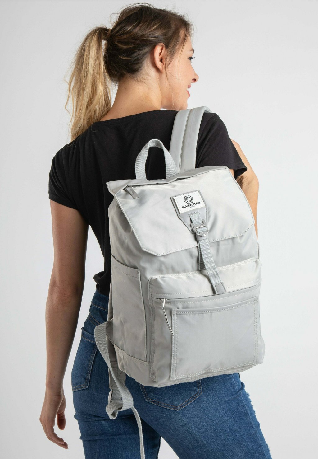 

Рюкзак FULHAM BACKPACK SEVENTEEN LONDON, цвет light grey