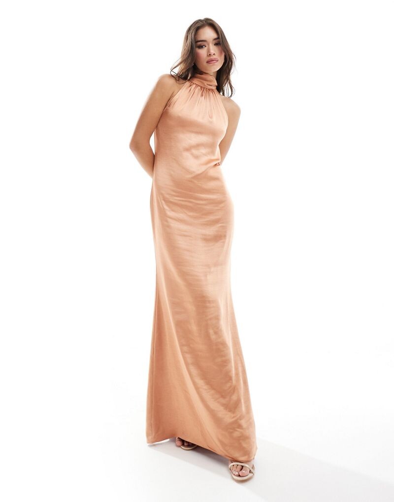 

Атласное платье макси с высоким воротником Pretty Lavish Bridesmaid Odelle