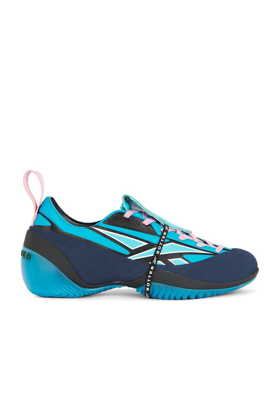 

Кроссовки Reebok из коллаборации с Reebok Botter, цвет Aqua Blue & Blue