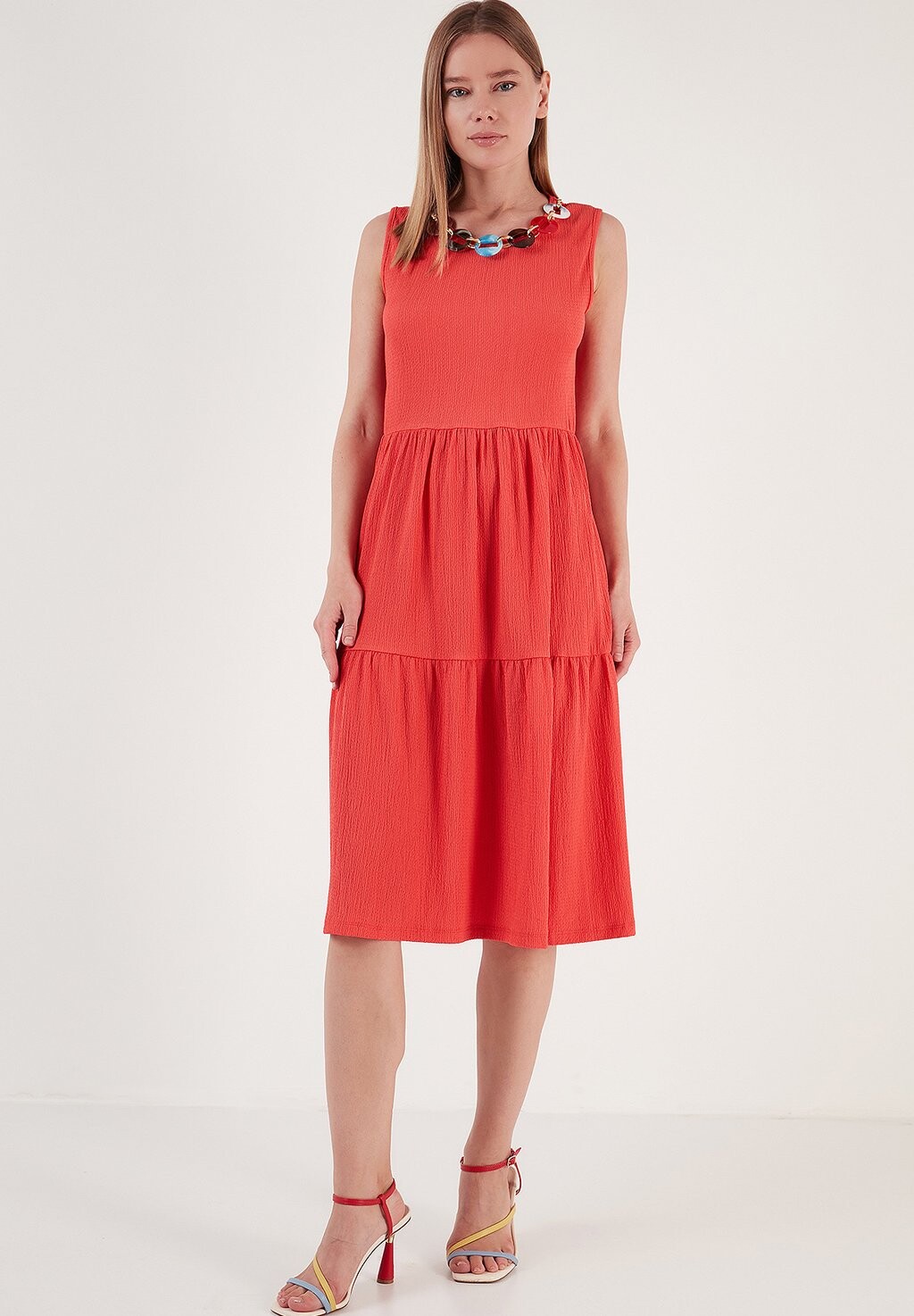 

Трикотажное платье REGULAR FIT LELA, цвет vermilion
