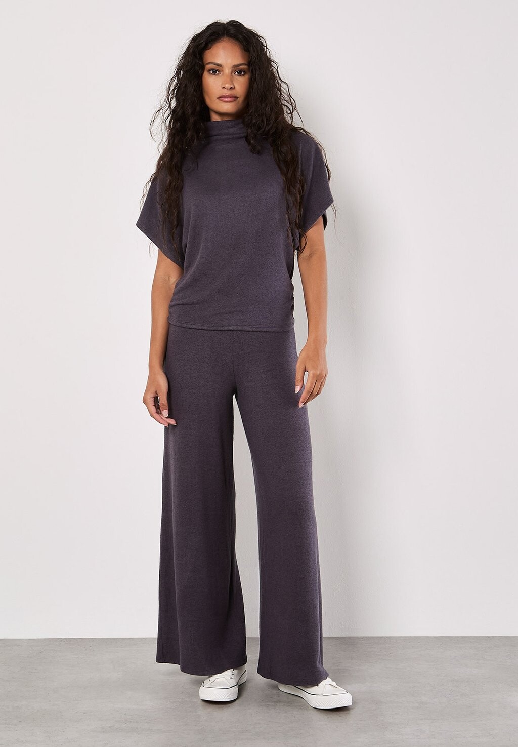 

Базовая футболка SOFT TOUCH RUCHED Apricot, серый