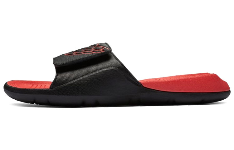 

Шлепанцы и сланцы JORDAN Hydro 7 Bred