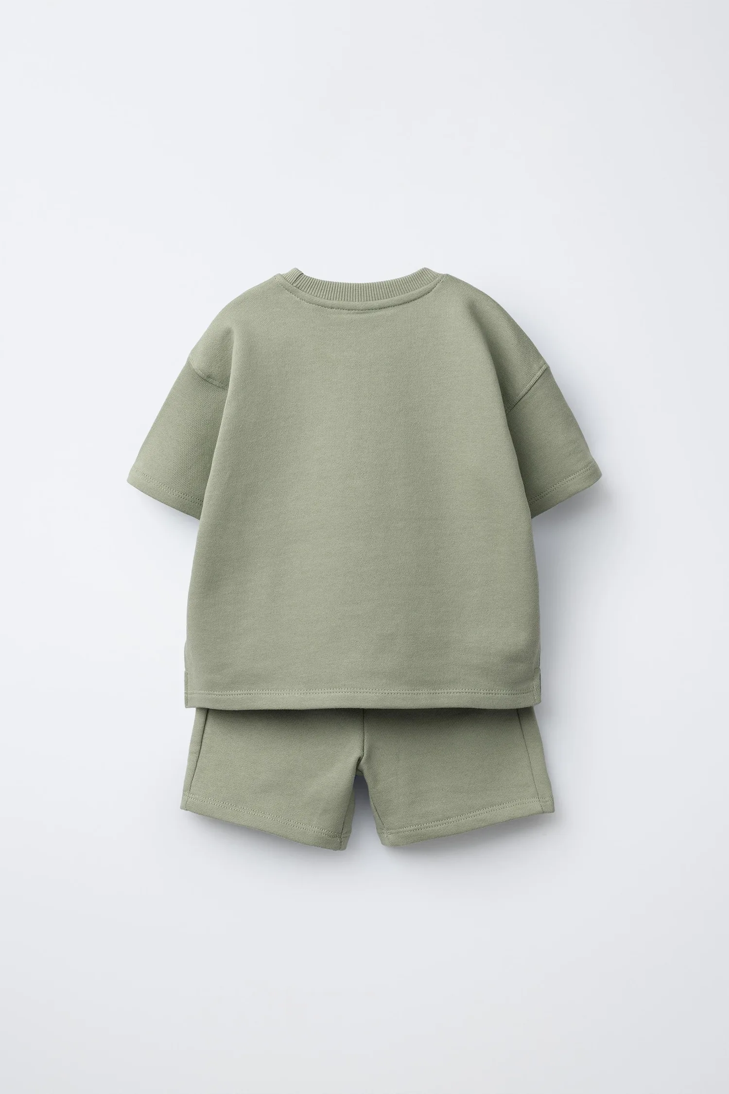 Комплект из спортивной футболки и шорт-бермуд от label Zara, светло-зеленый — фото 2