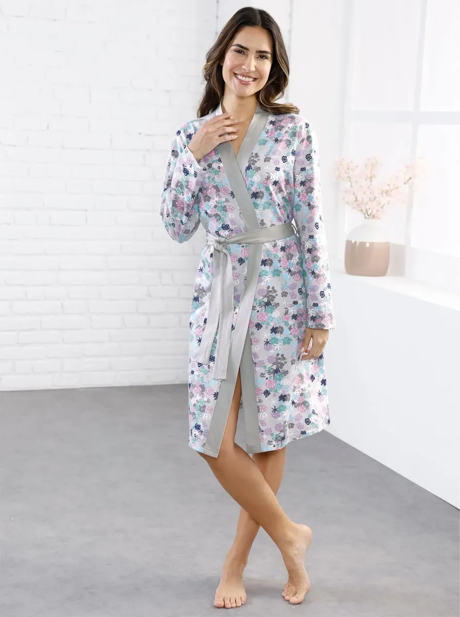 

Не определённый халат, голубой