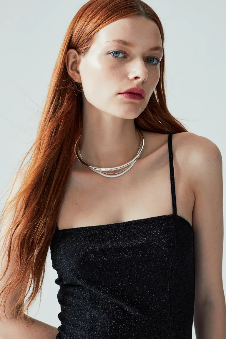 

Облегающее платье H&M, черный