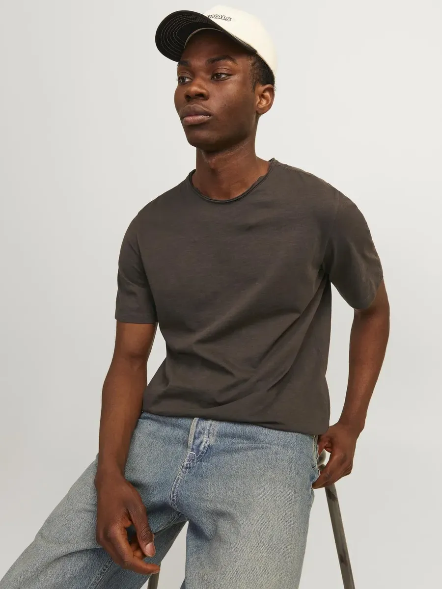 

Рубашка с круглым вырезом Jack & Jones "JJEBASHER TEE O-NECK SS NOOS", цвет Mulch