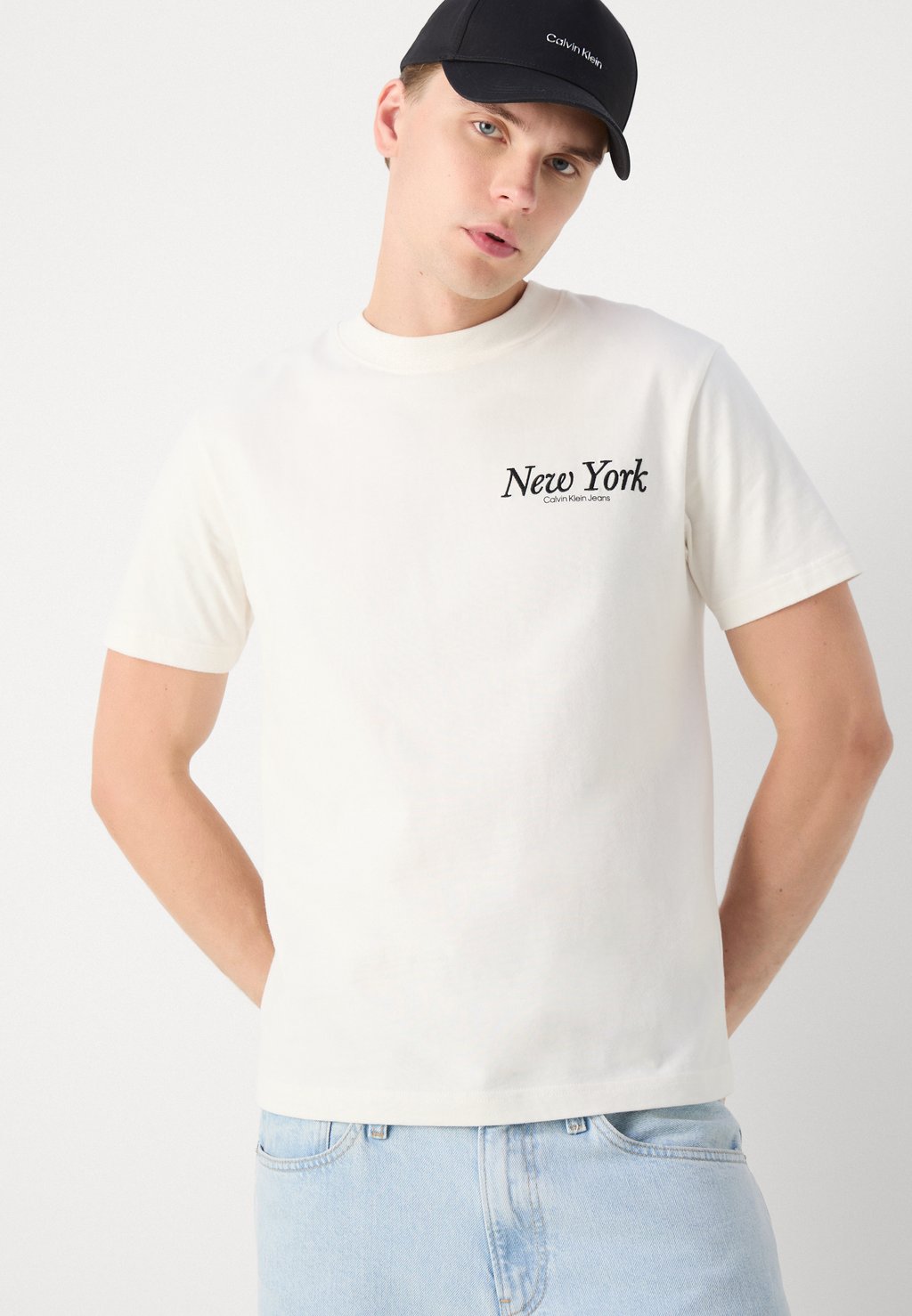 

Футболка с принтом NEW YORK SCRIPT TEE Calvin Klein Jeans, кремовый