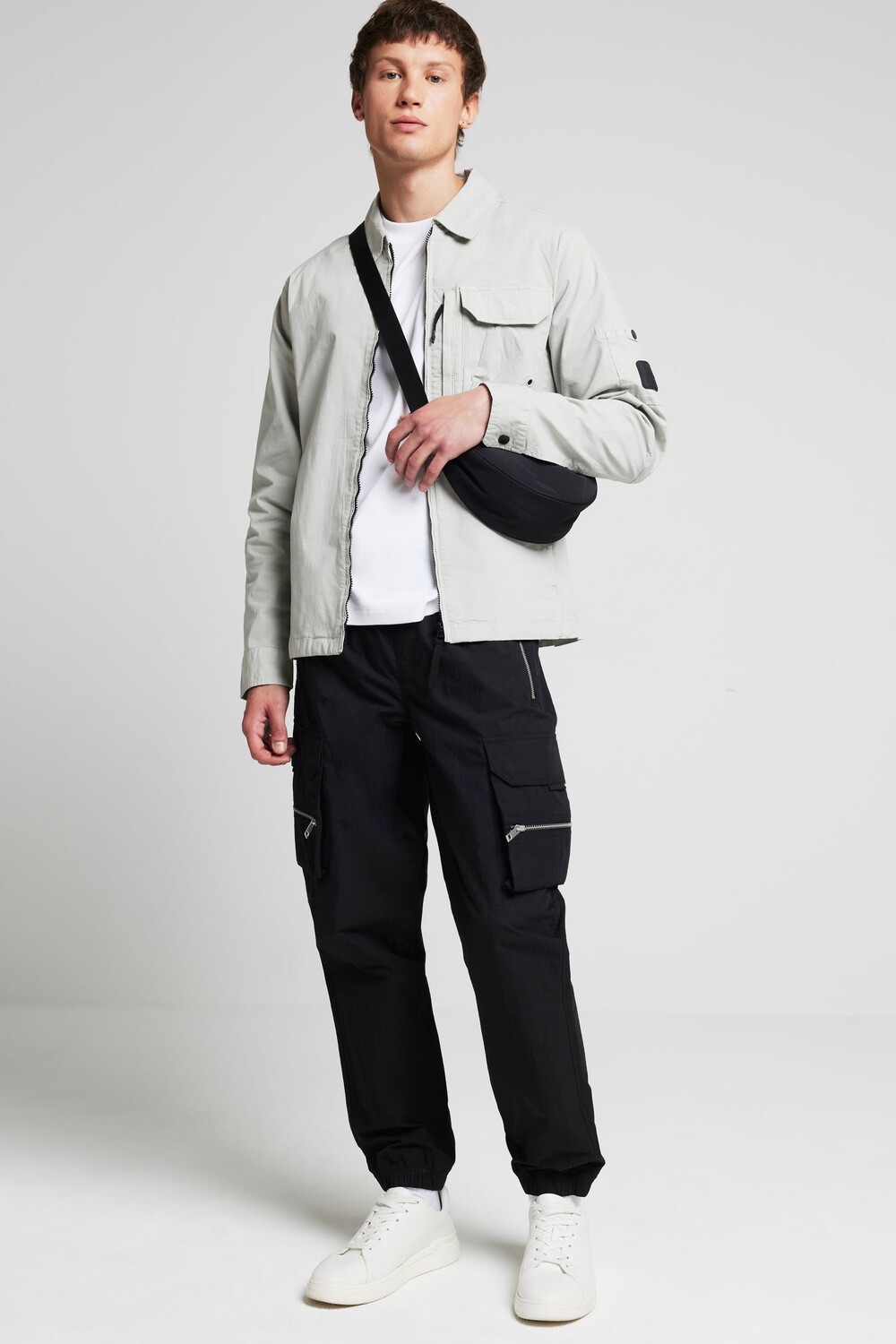

Обычная куртка рубашка на молнии River Island, серый