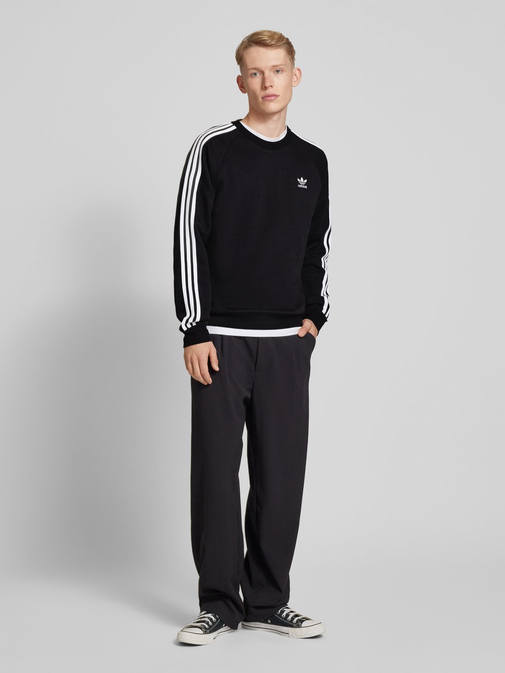 

Толстовка оверсайз с ребристыми манжетами adidas Originals, черный