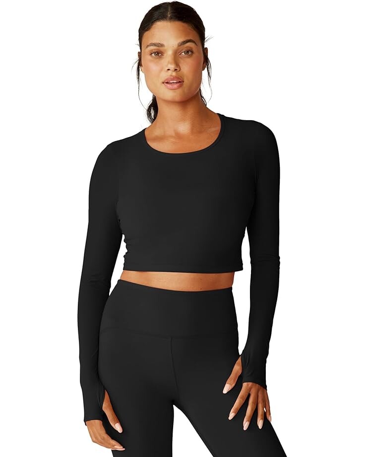 

Пуловер Beyond Yoga Performance Knit Resilient Cropped Pullover, черный