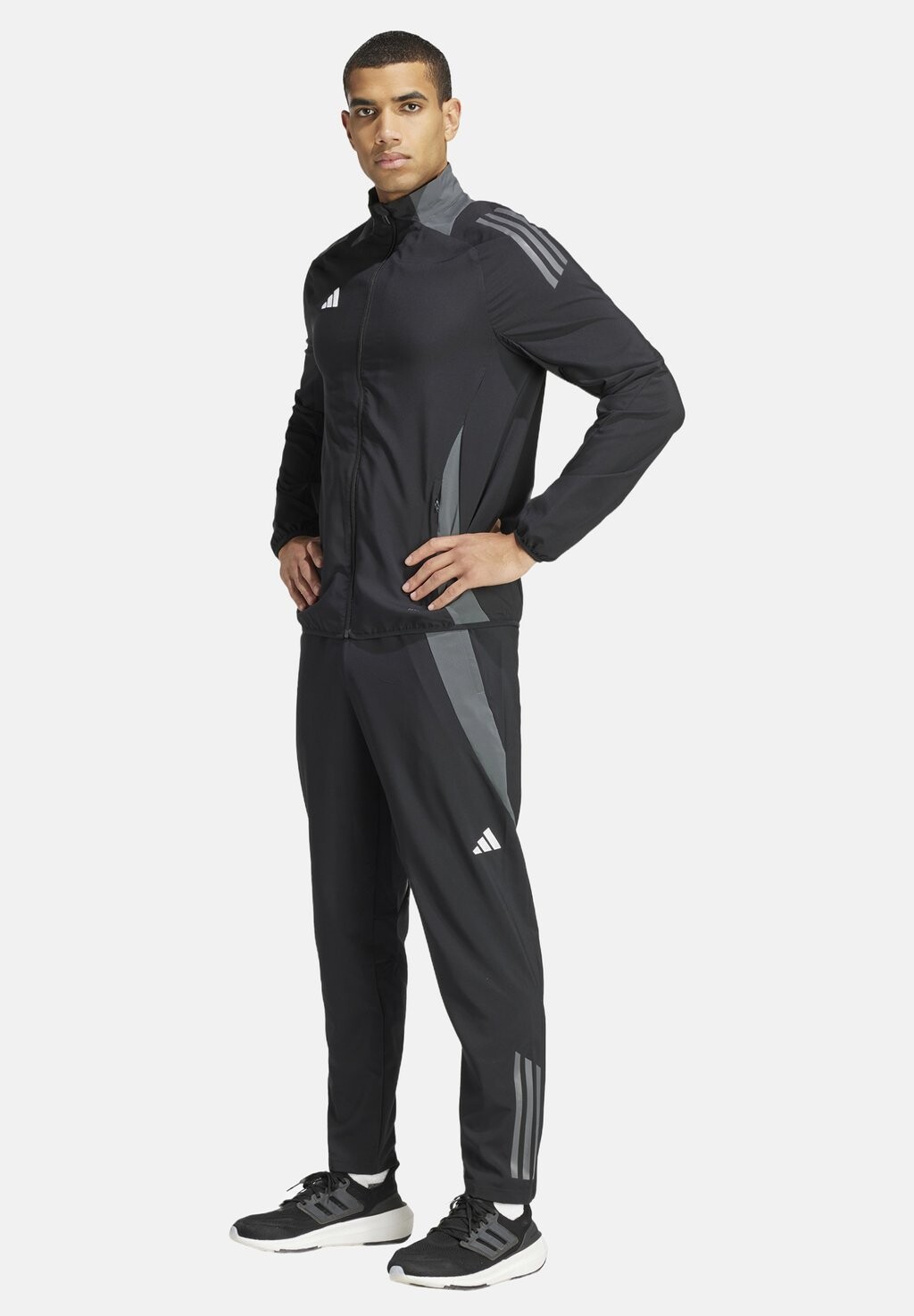 

Спортивные брюки TIRO COMPETITION PRÄSENTATIONS adidas Performance, черный