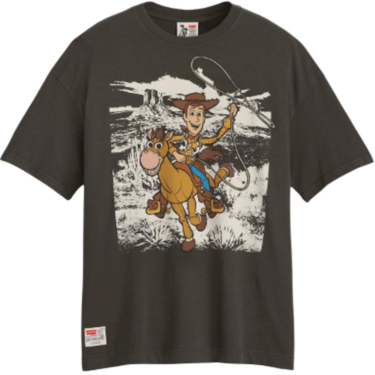 

Футболка Levi's x WANJUZONGDONGYUAN,LIANMINGKUAN Toy Story, Collaboration FW25 Unisex Levis, оливковый, Зеленый, Футболка Levi's x WANJUZONGDONGYUAN,LIANMINGKUAN Toy Story, Collaboration FW25 Unisex Levis, оливковый