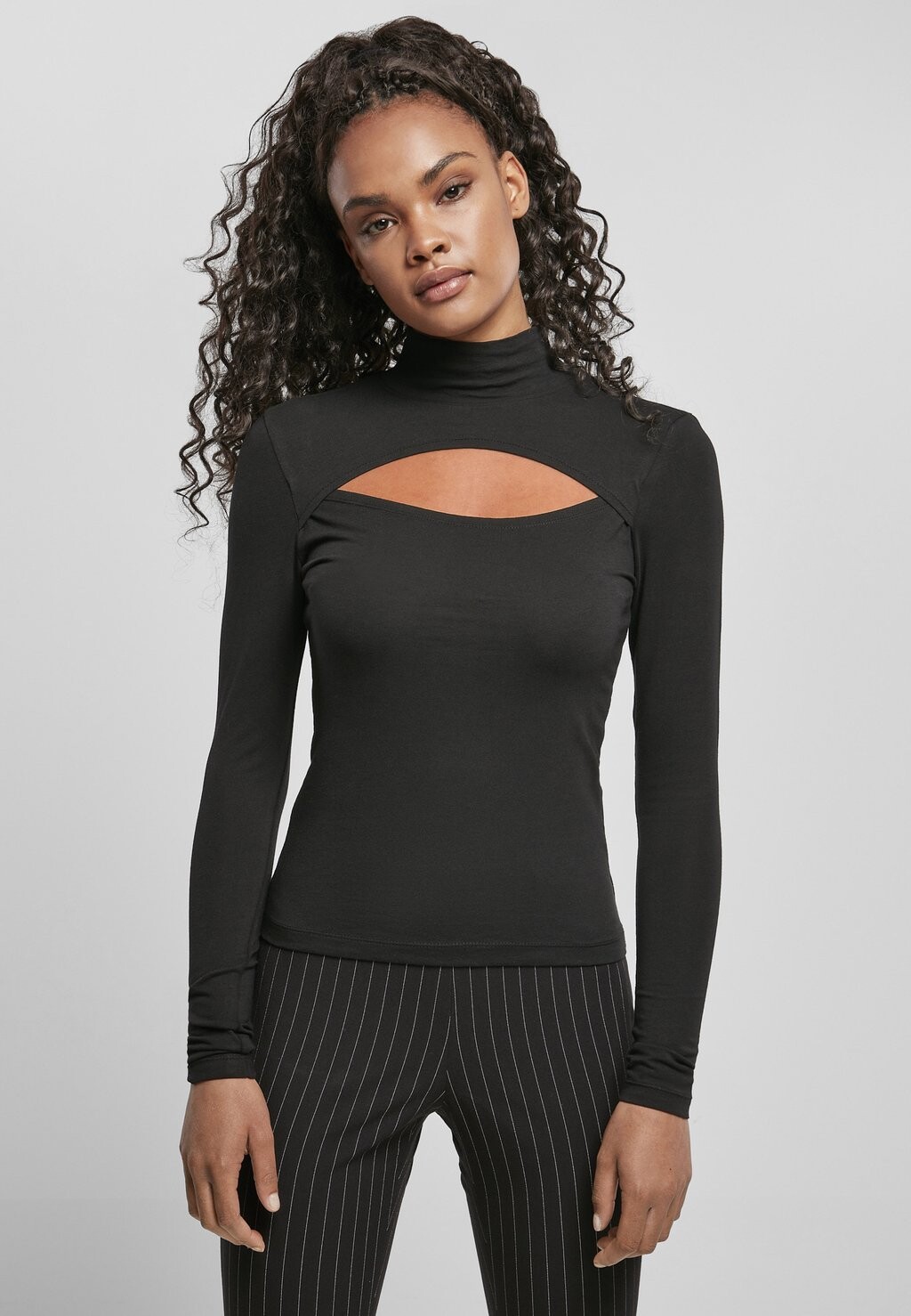 

Футболка с длинным рукавом Cutout Turtleneck Urban Classics, черный