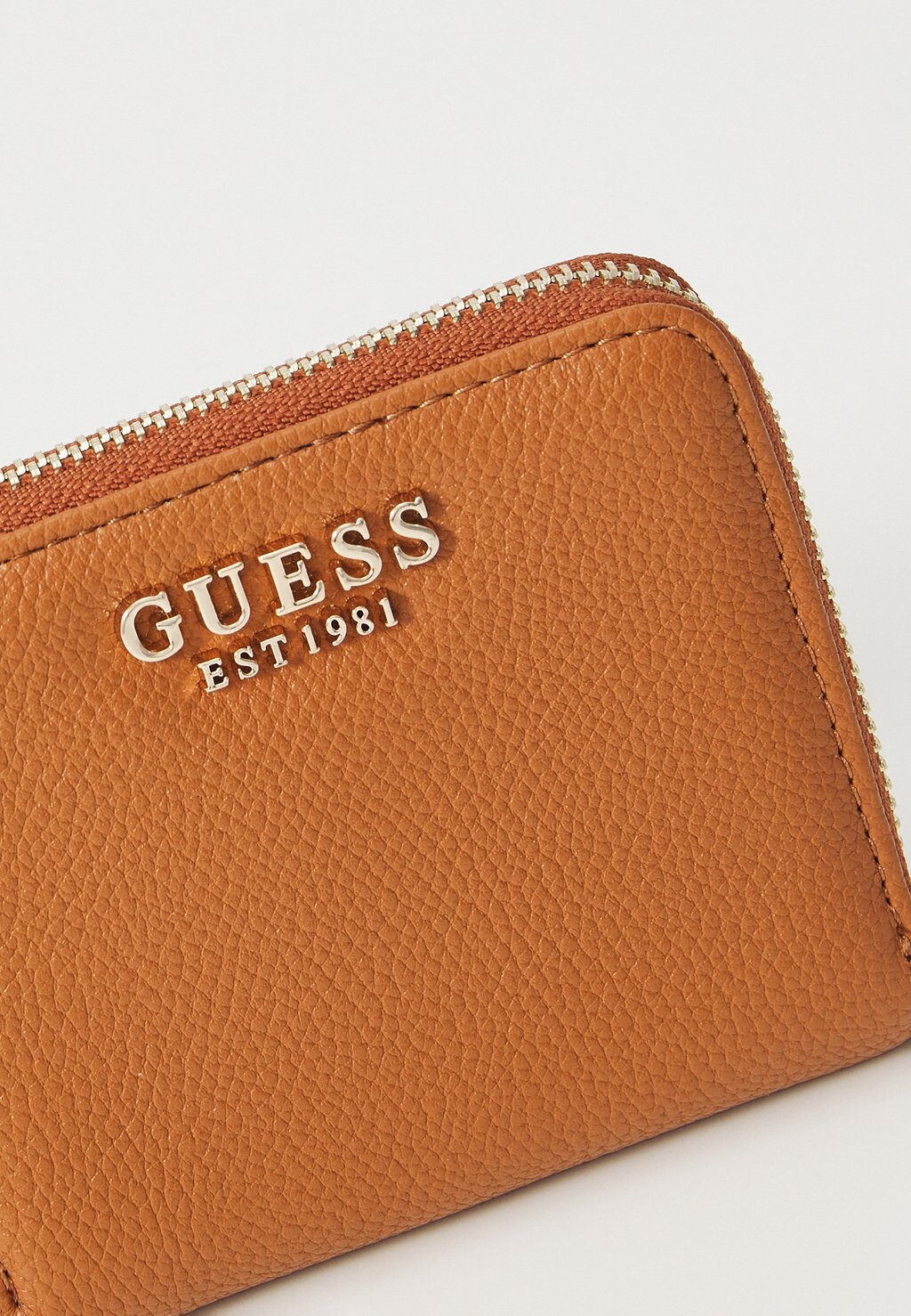 

Кошелек LAUREL SMALL ZIP AROUND Guess, коричневый