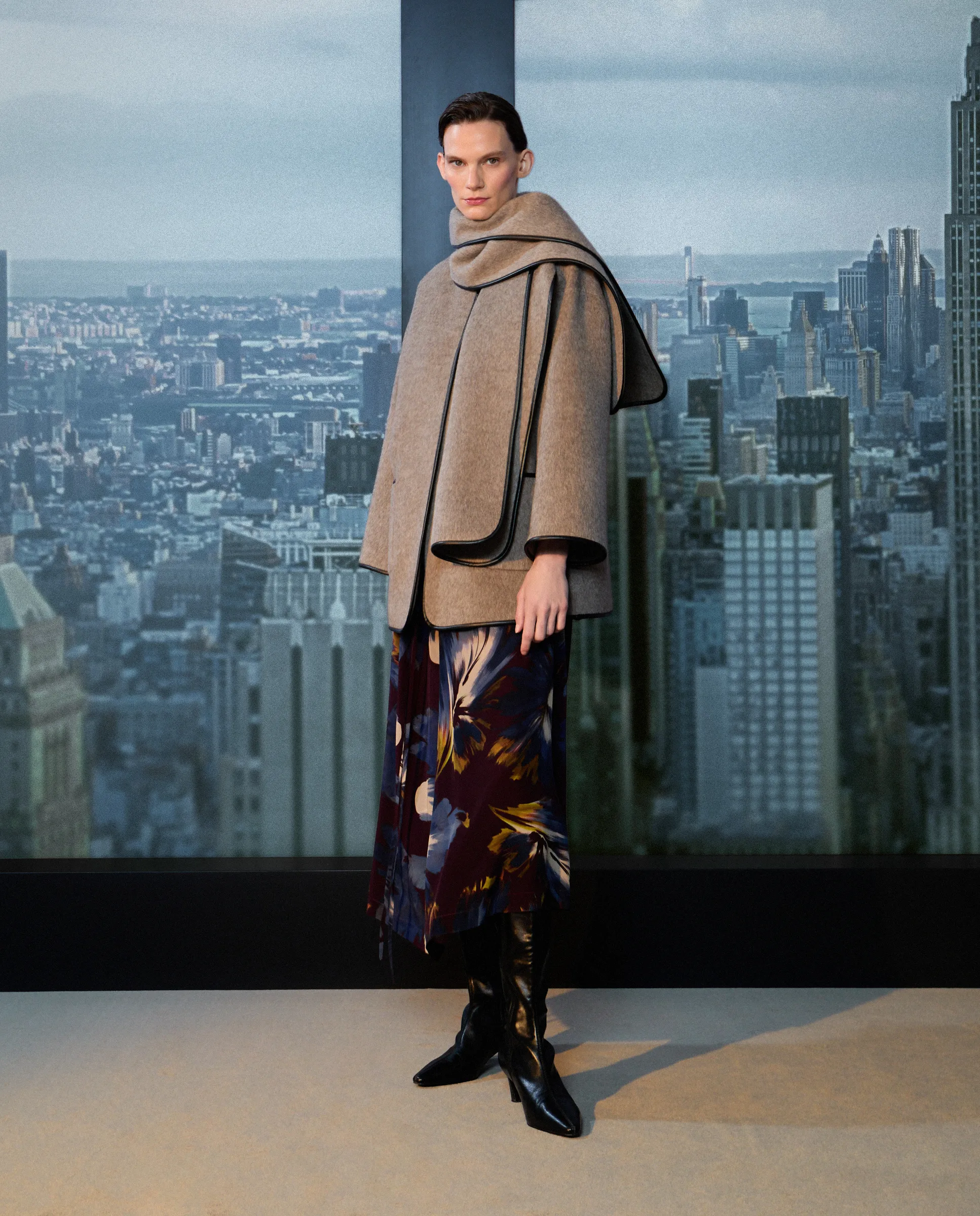 

Женское короткое гладкое пальто Woman Limited El Corte Inglés, бежевый