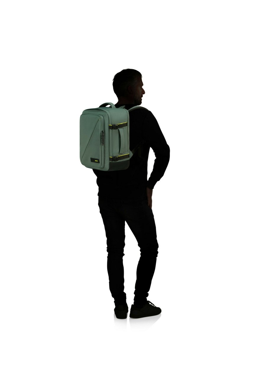 

Рюкзак American Tourister TAKE2TROLLEY Rucksack, Dark Forest/Dark Green