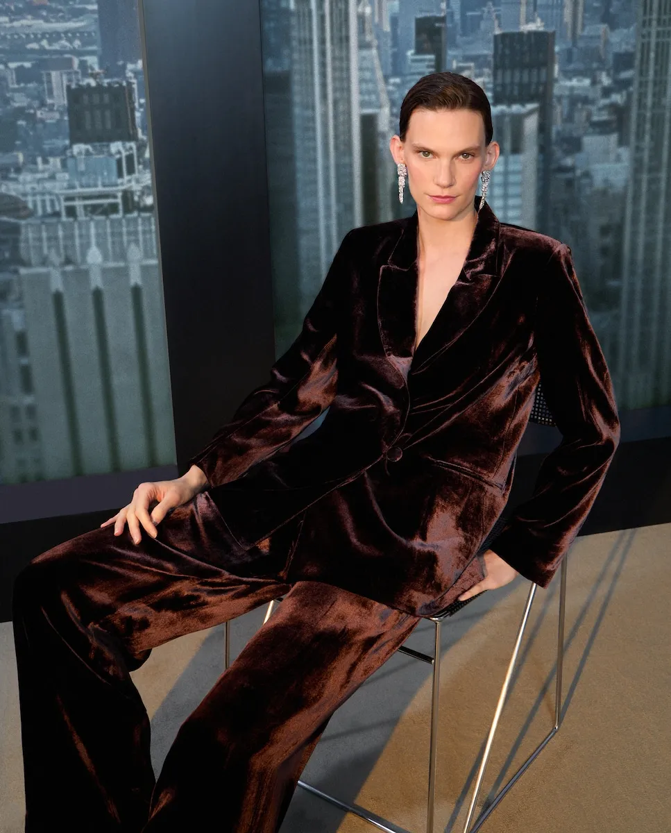 

Женский бархатный однотонный блейзер Woman Limited El Corte Inglés, бордовый