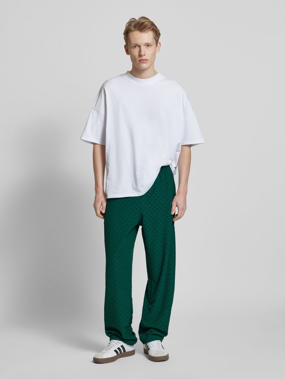 

Спортивные штаны с вышитым логотипом adidas Originals, темно-зеленый