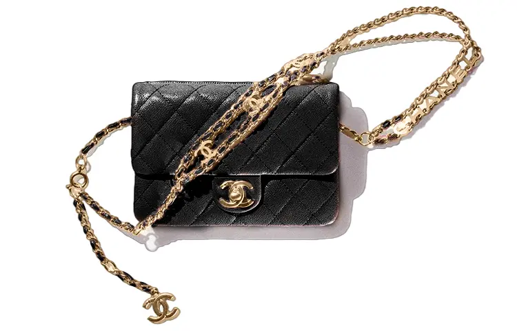 

Весенне-летняя коллекция 2022 Кожаная сумка через плечо на цепочке CHANEL Женская черная