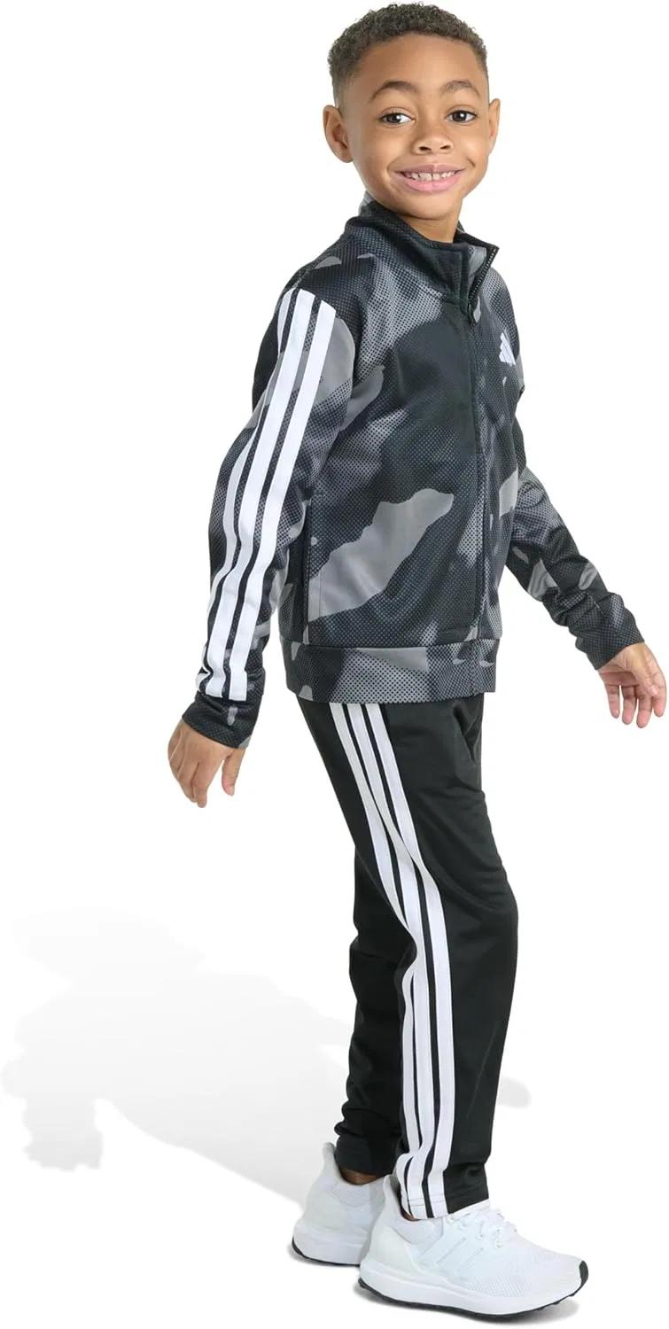 Детский спортивный костюм с камуфляжным принтом adidas, чёрный — фото 2