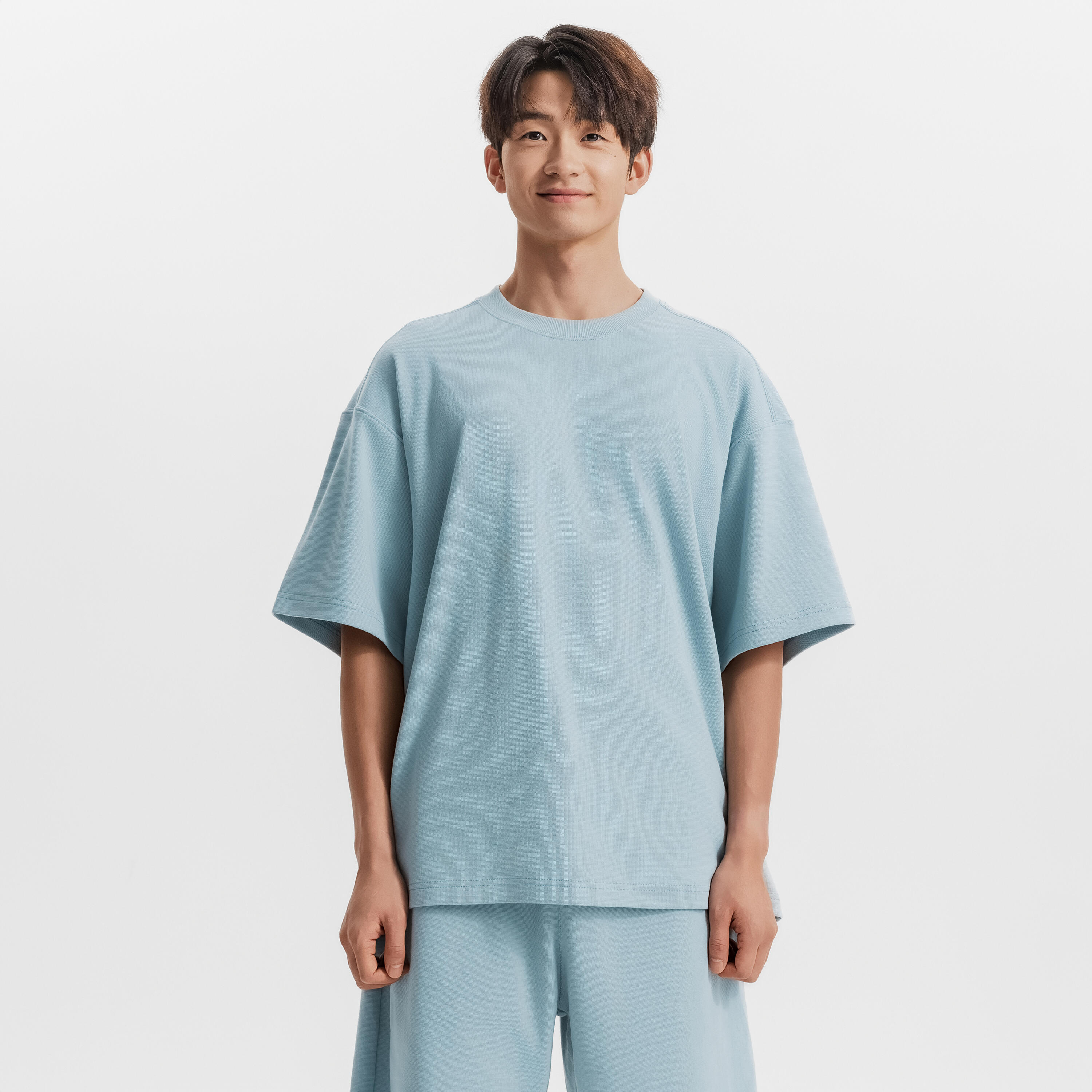 

Мужская базовая футболка SPORTSWEAR Decathlon свободного кроя плотная ткань светло-голубая