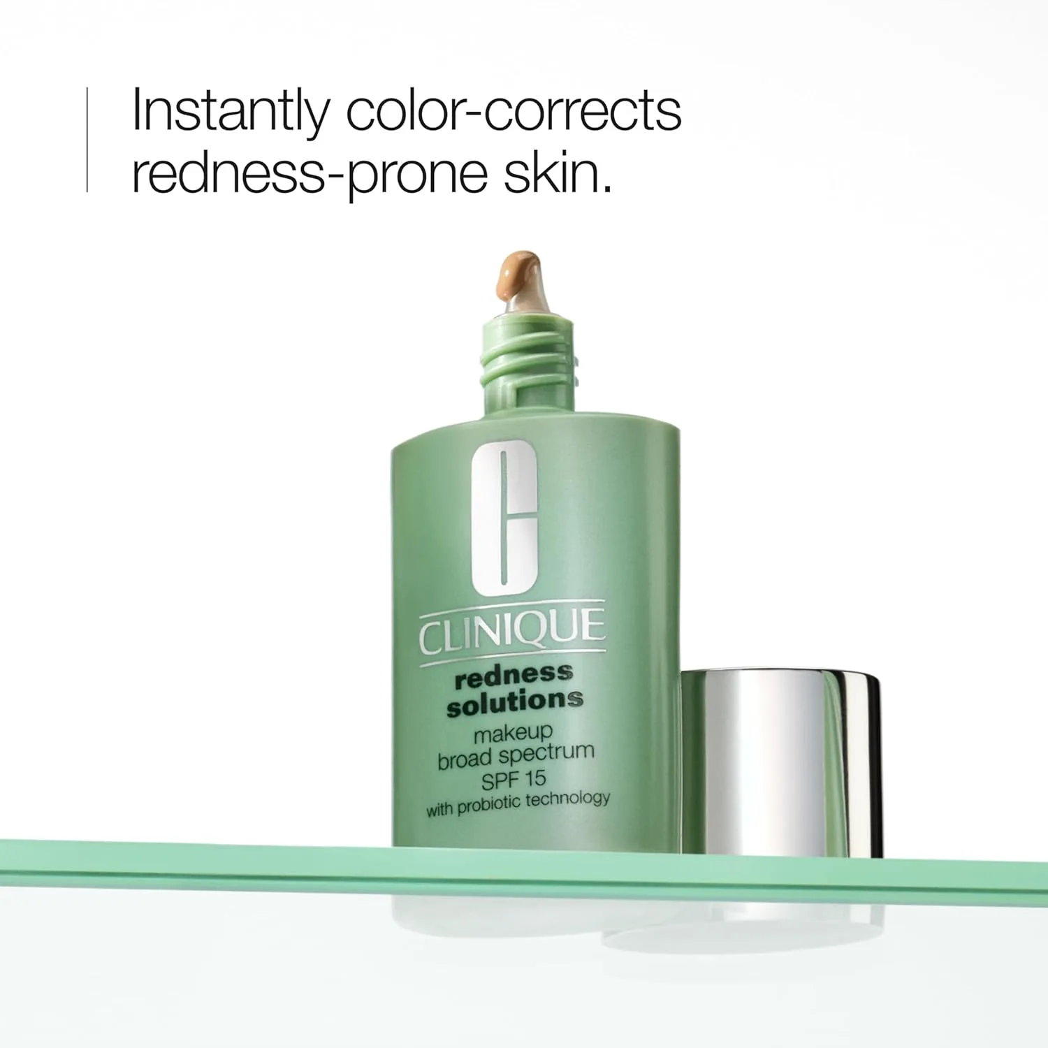 Жидкая тональная основа Clinique Redness Solutions с широким спектром защиты SPF 15 и пробиотической технологией для кожи, склонной к покраснению | Среднее покрытие + естественный финиш, AB Calming Fair - very fair, cool-neutral undertones — фото 3
