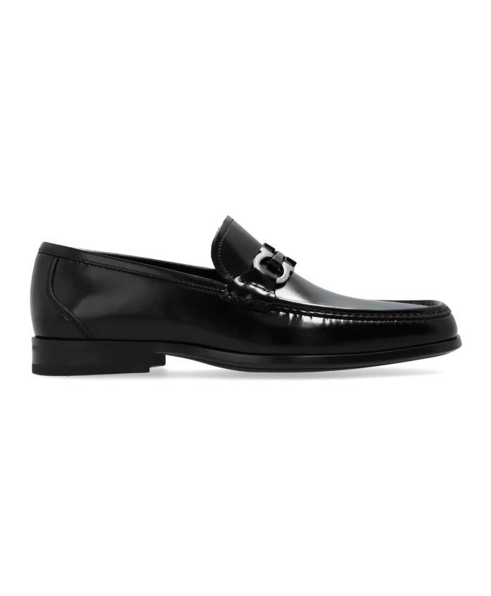 

Отличные лоферы Salvatore Ferragamo, черный