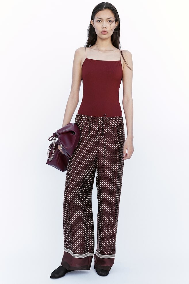 

Брюки без застежки H&M, красный