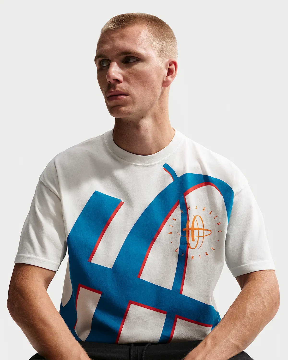Мужская футболка Max90 Nike Sportswear, Sail/Chile Red — фото 3