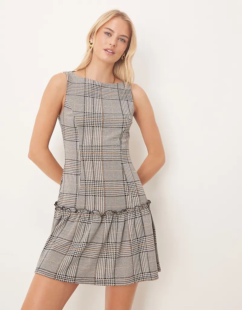 

Платье мини без рукавов с вырезом-лодочкой и заниженной талией ASOS DESIGN в розовую клетку