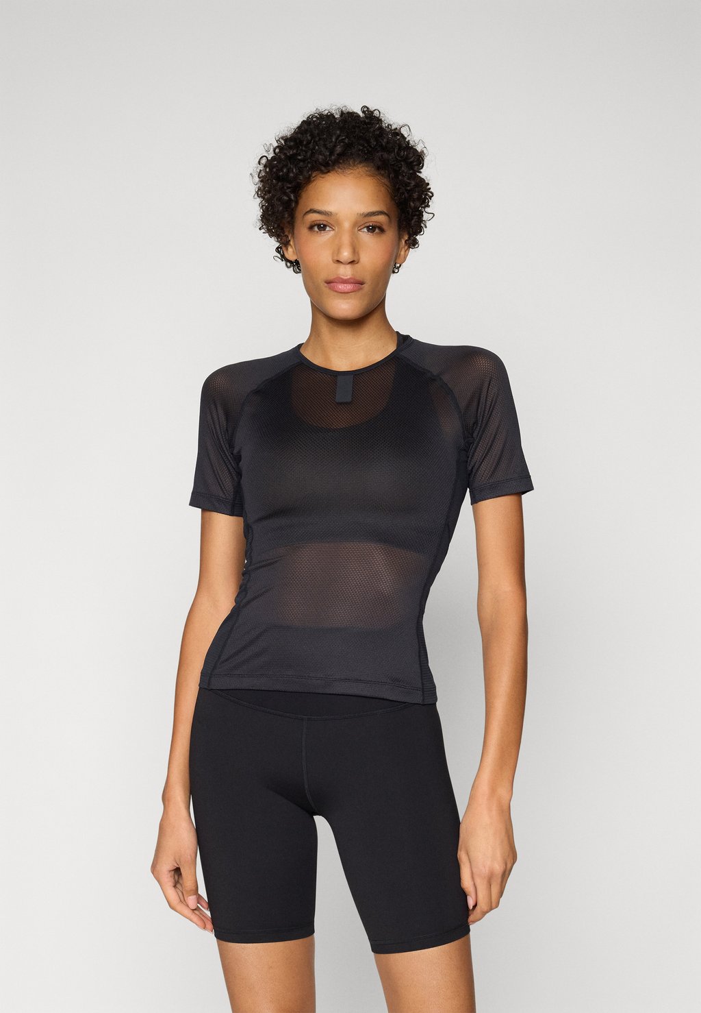 

Спортивная футболка WOMENS LIGHTWEIGHT BASE LAYER SHORT SLEEVE Rapha, черный