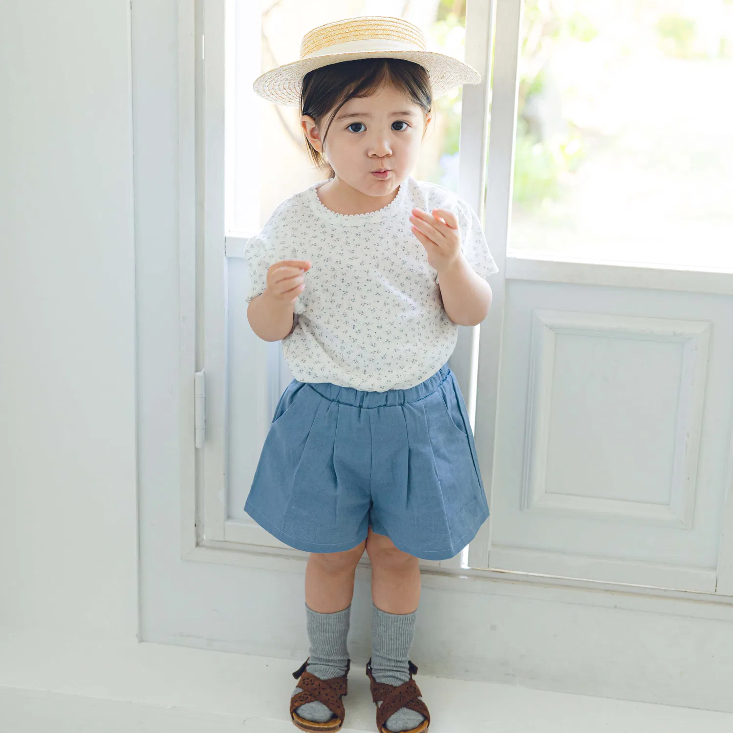 Детская футболка Masion Eyelet с цветочным принтом от Meri And