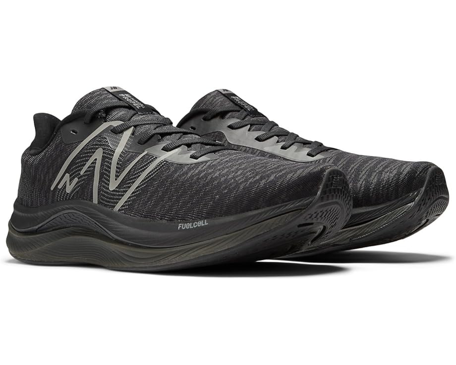 

Кроссовки New Balance FuelCell Propel v4, цвет Black/Harbor Grey