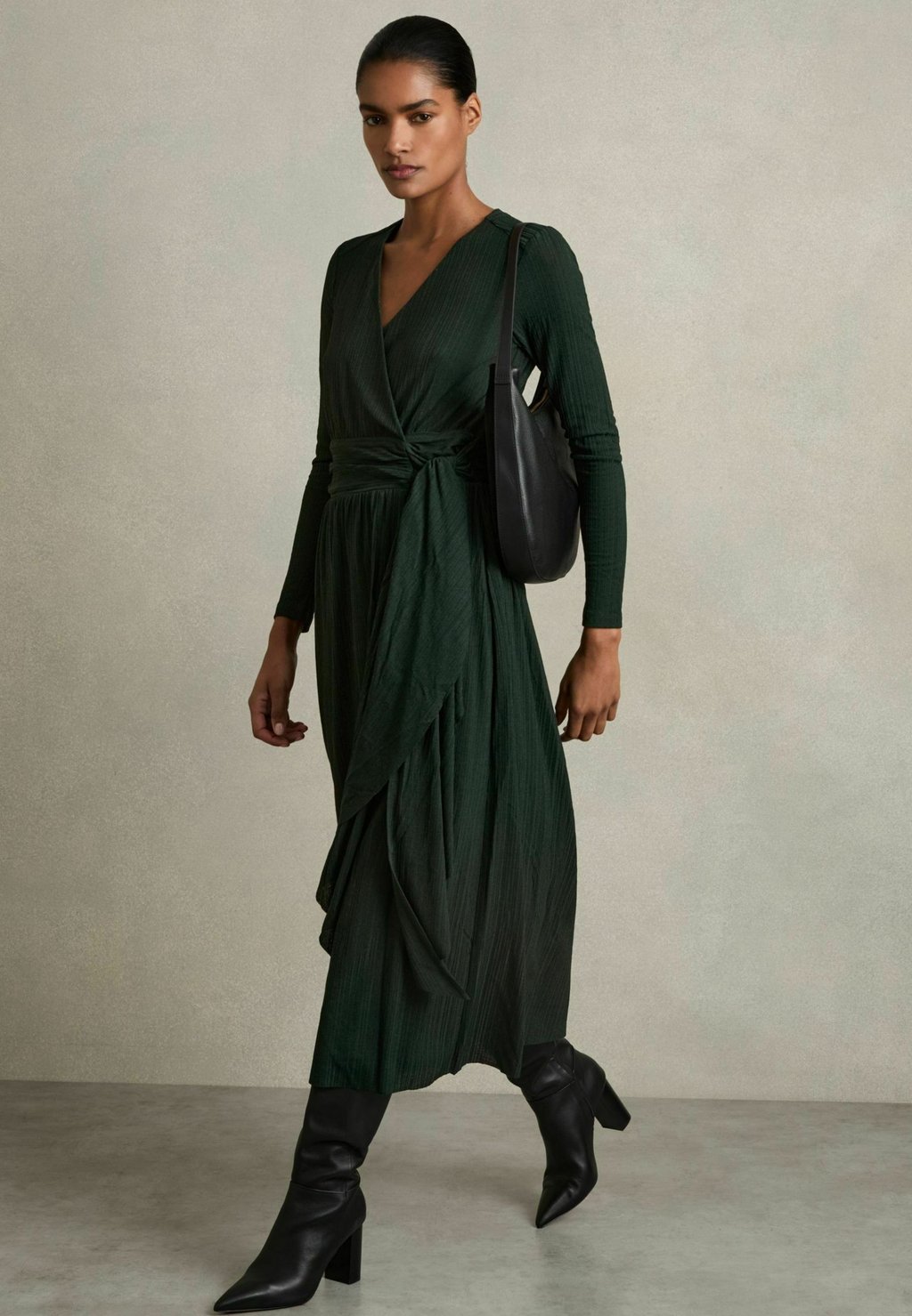

Повседневное платье REGULAR FIT Reiss, зеленый