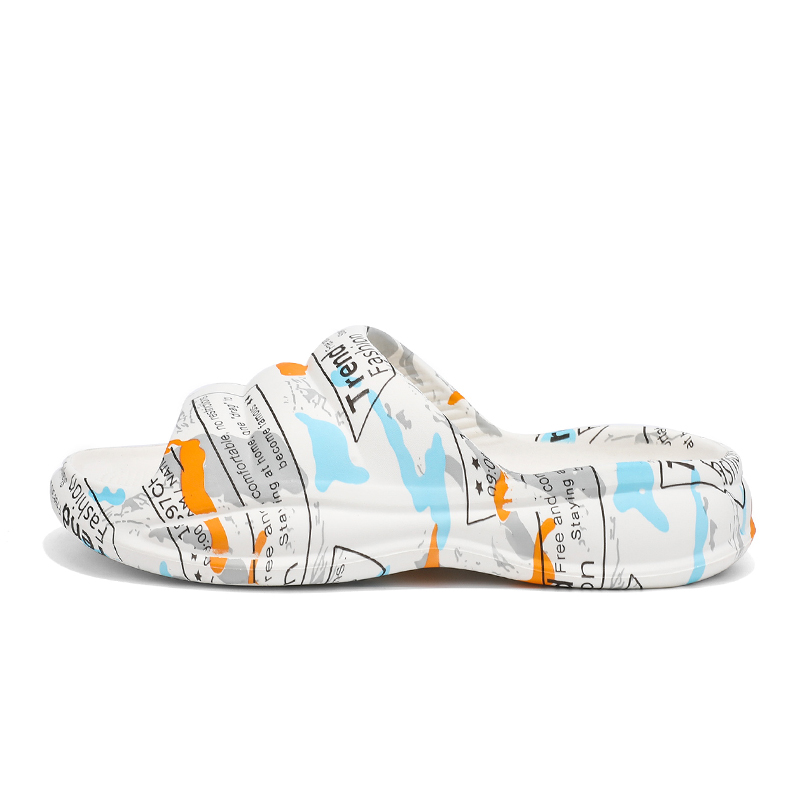 

CariteSport Белые мужские слайдеры EVA с противоскользящим покрытием, антибактериальной пропиткой, устойчивостью к истиранию, быстрой сушкой и амортизирующей подошвой, цвет White