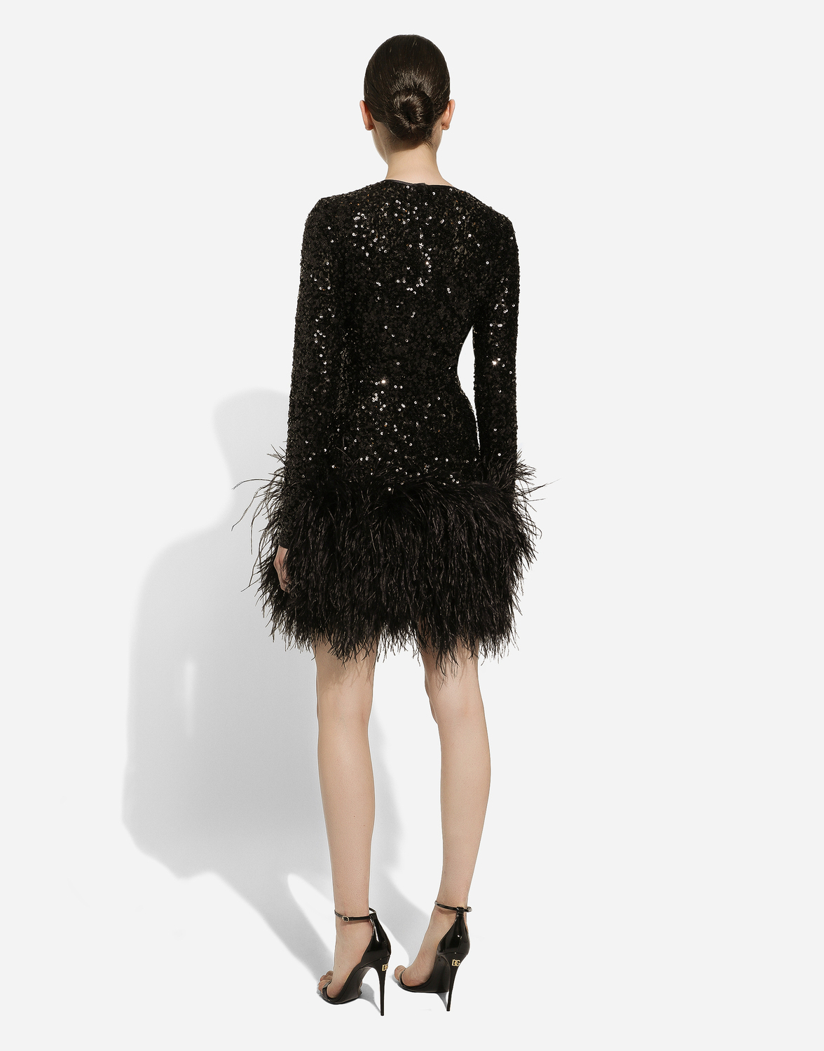Короткое платье из пайеток с отделкой из перьев Dolce & Gabbana, черный — фото 3