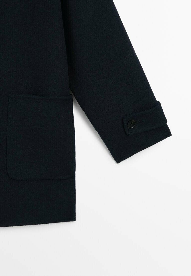 

Классическое пальто WITH PATCH POCKETS Massimo Dutti, темно-синий