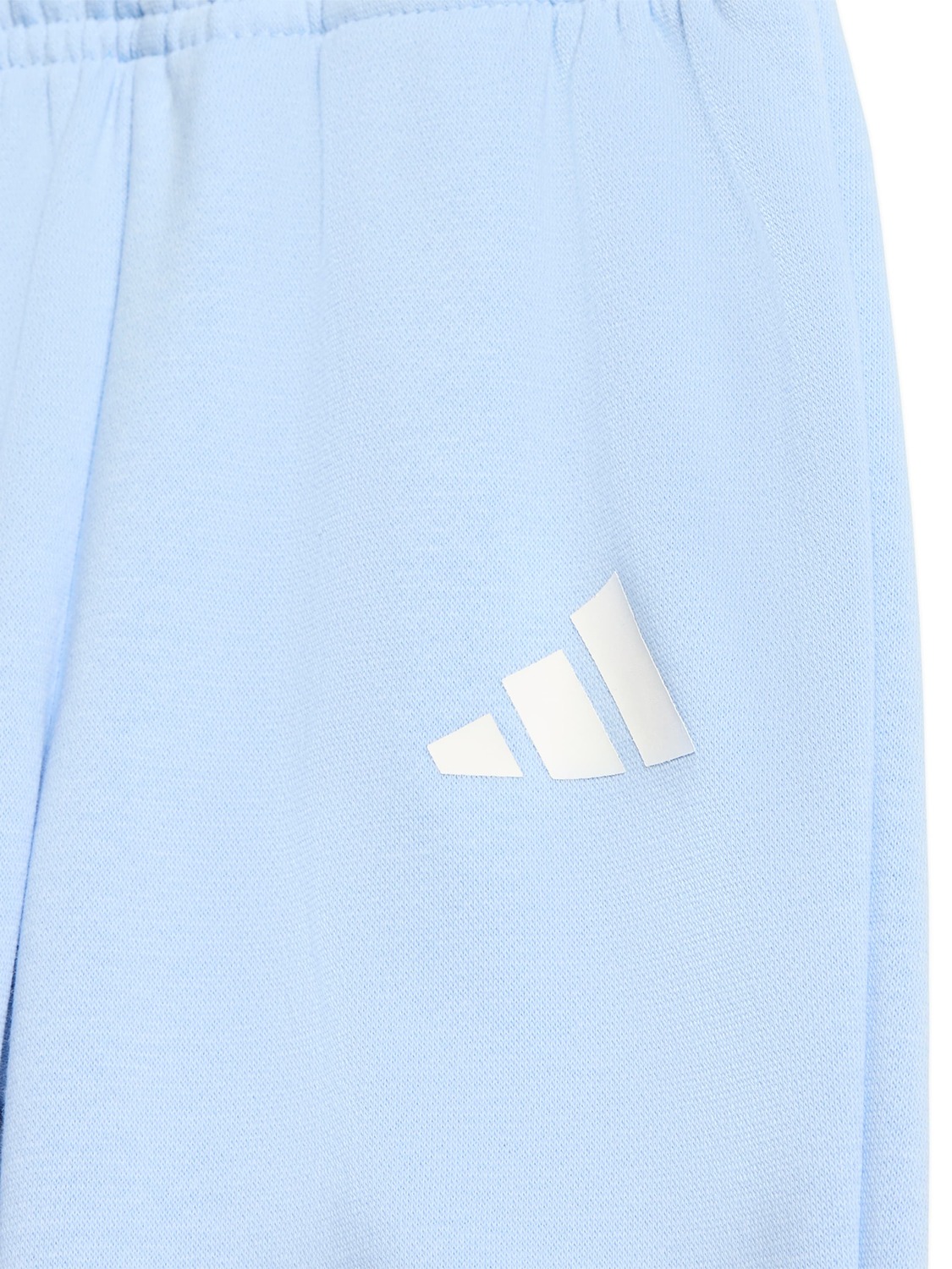 Adidas Sportswear Тренировочный костюм 'Essentials' в светло-голубом цвете — фото 2