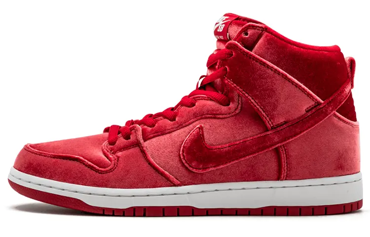 

Кроссовки Nike Sb Dunk High Red Velvet