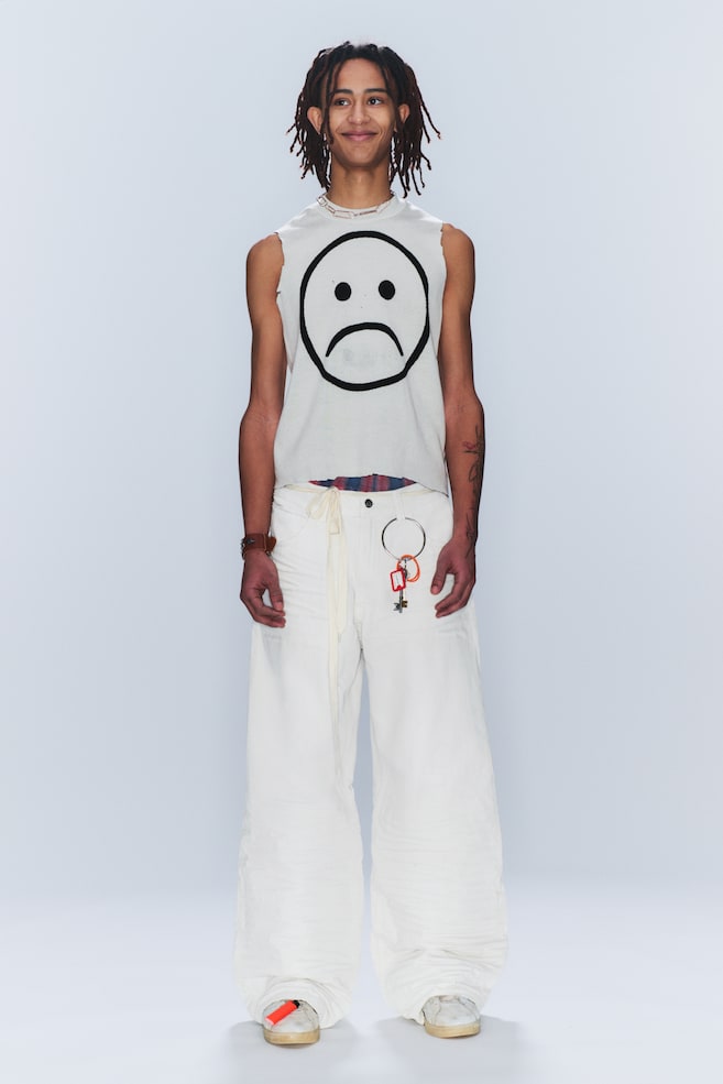 

Свободные – широкие джинсы с обычной талией Cheap Monday, белый