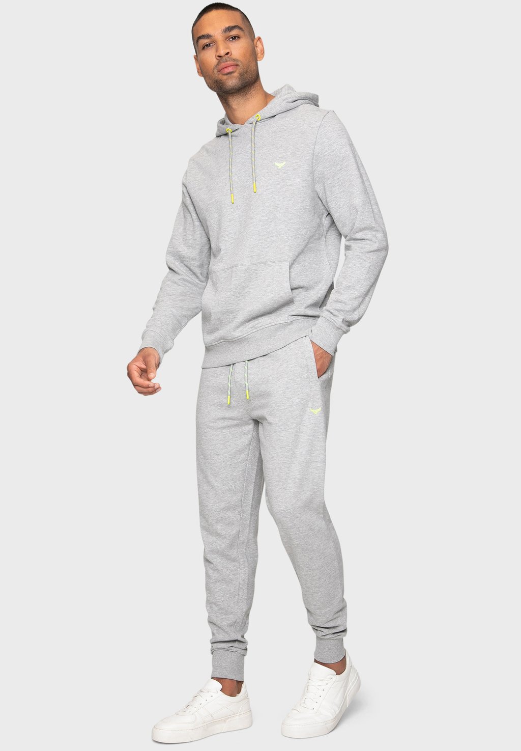 

Спортивный костюм THBMANDARIN SET Threadbare, пятнистый серый