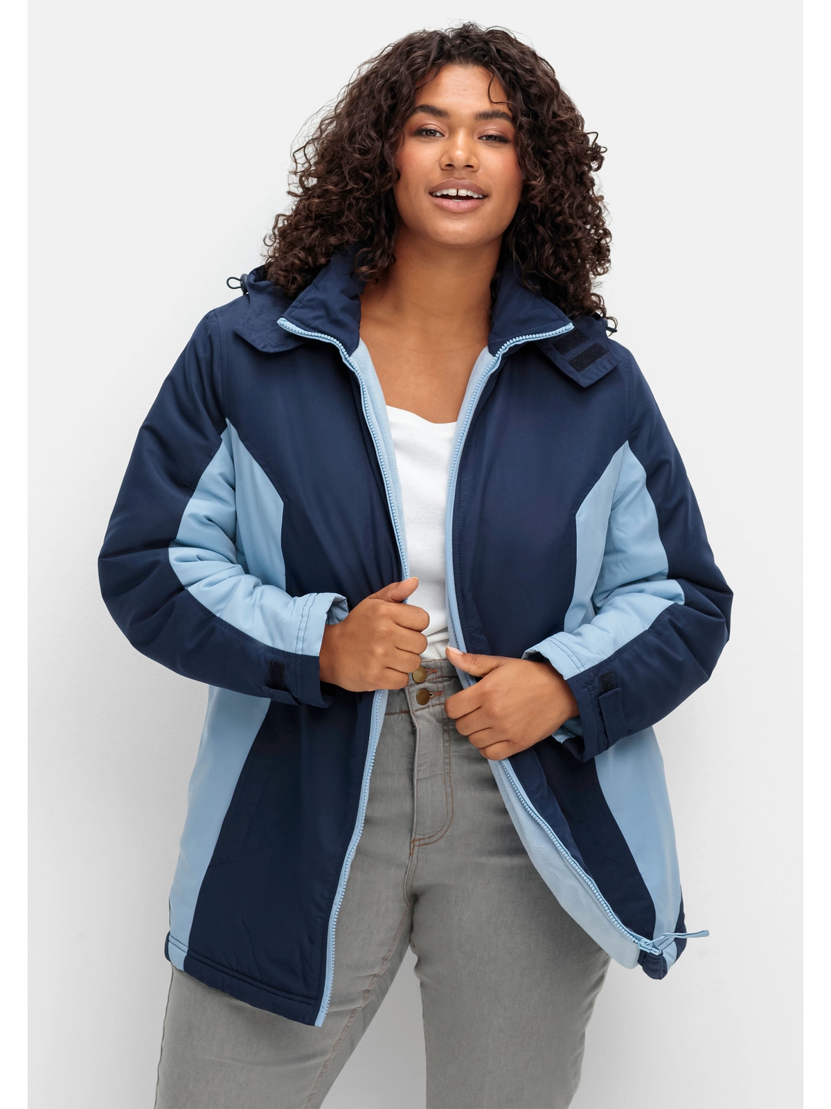 

Куртка sheego Funktions Winterjacke, цвет bleu marine