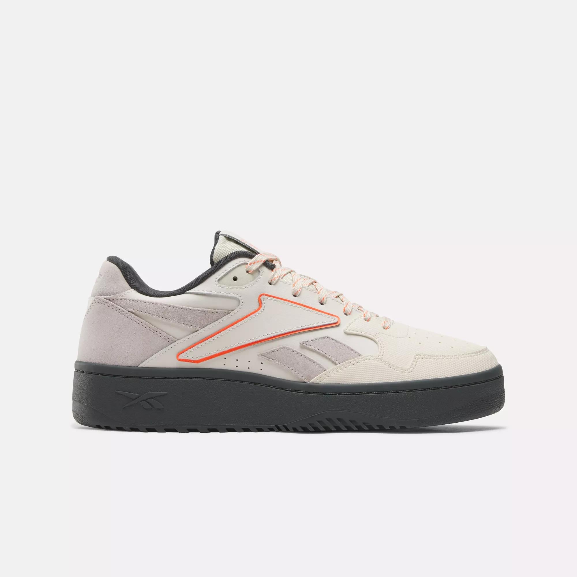 

Баскетбольные кроссовки ATR Chill Reebok, цвет vintage chalk/alabaster/coral