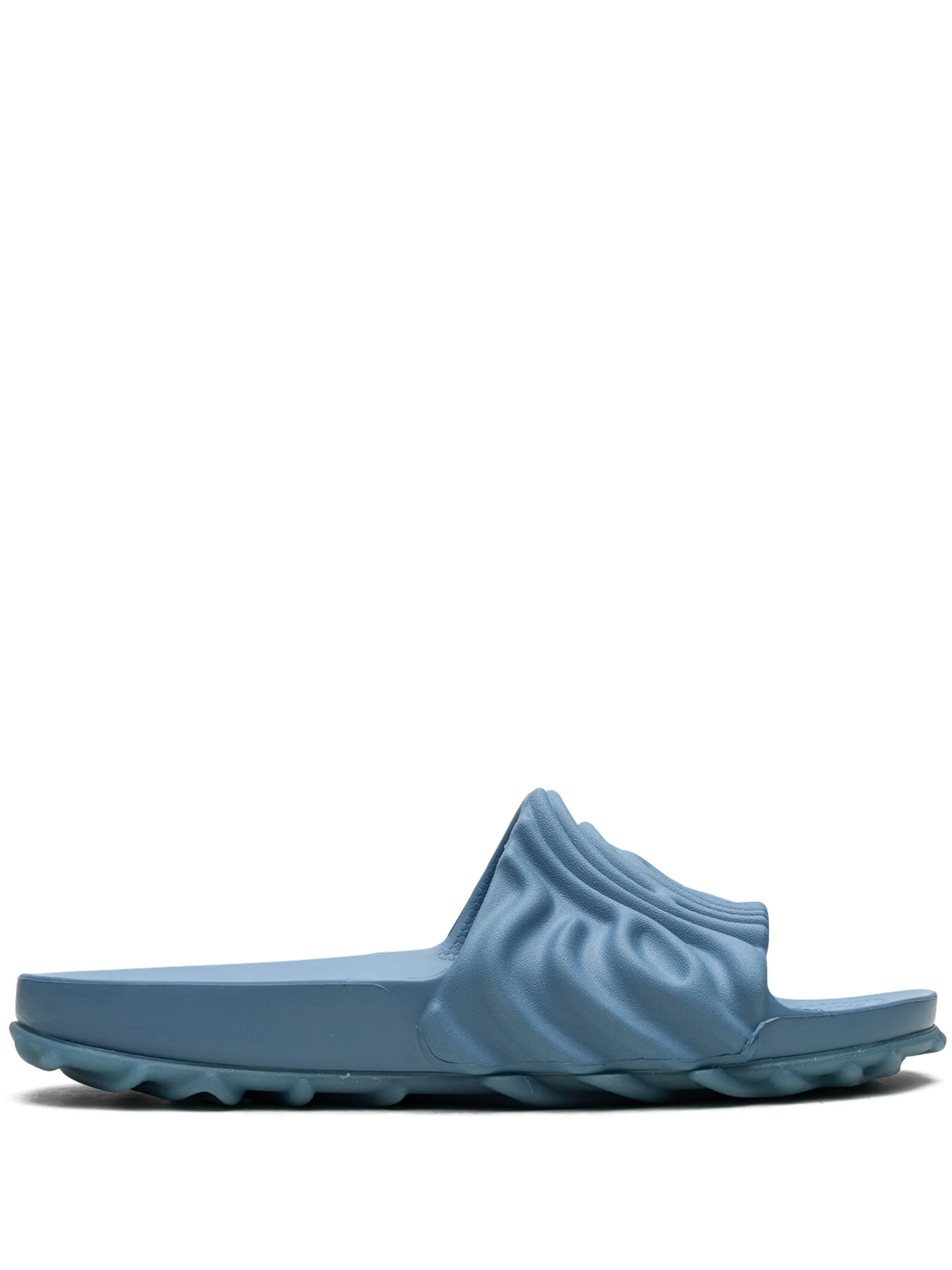 

Шлепанцы Pollex Tashmoo из коллаборации с Salehe Bembury Crocs, синий