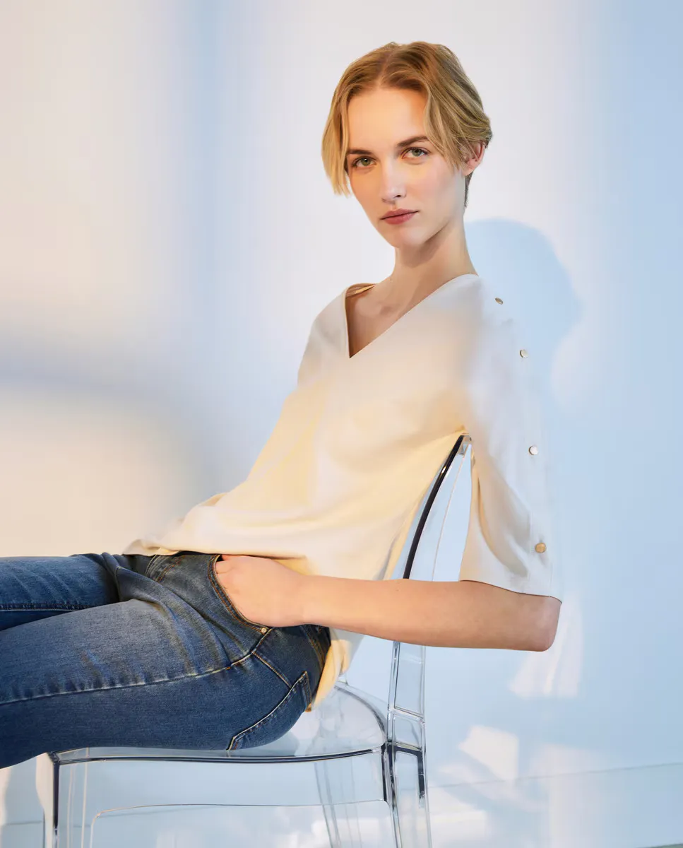 

Женская рубашка с короткими рукавами и застежкой на пуговицы Woman El Corte Inglés, цвет 120 Crudo
