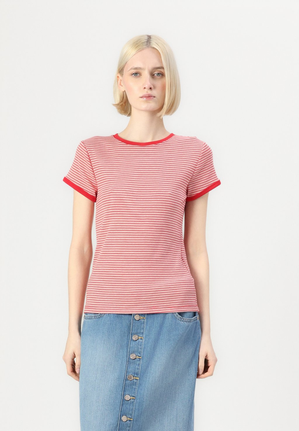 

Базовая футболка GAP, светло-красный