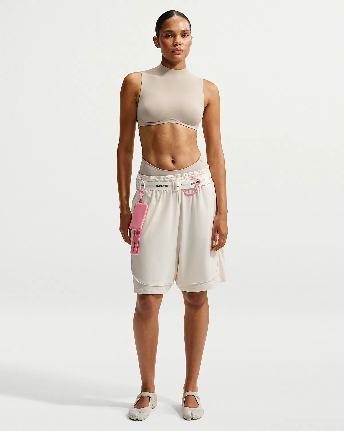 Женские свободные шорты NikeSKIMS Airy, NSKM Actv Ivory/NSKM Actv Ivory