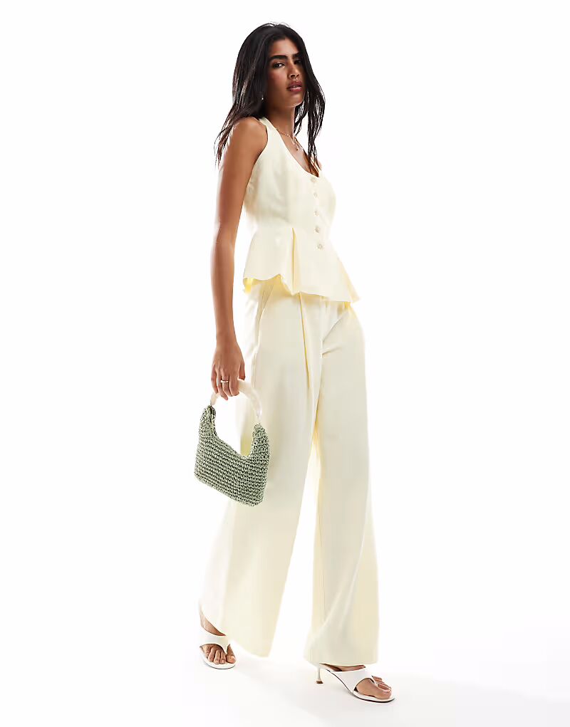 

Широкие брюки из льняной смеси цвета пахты Asos Design