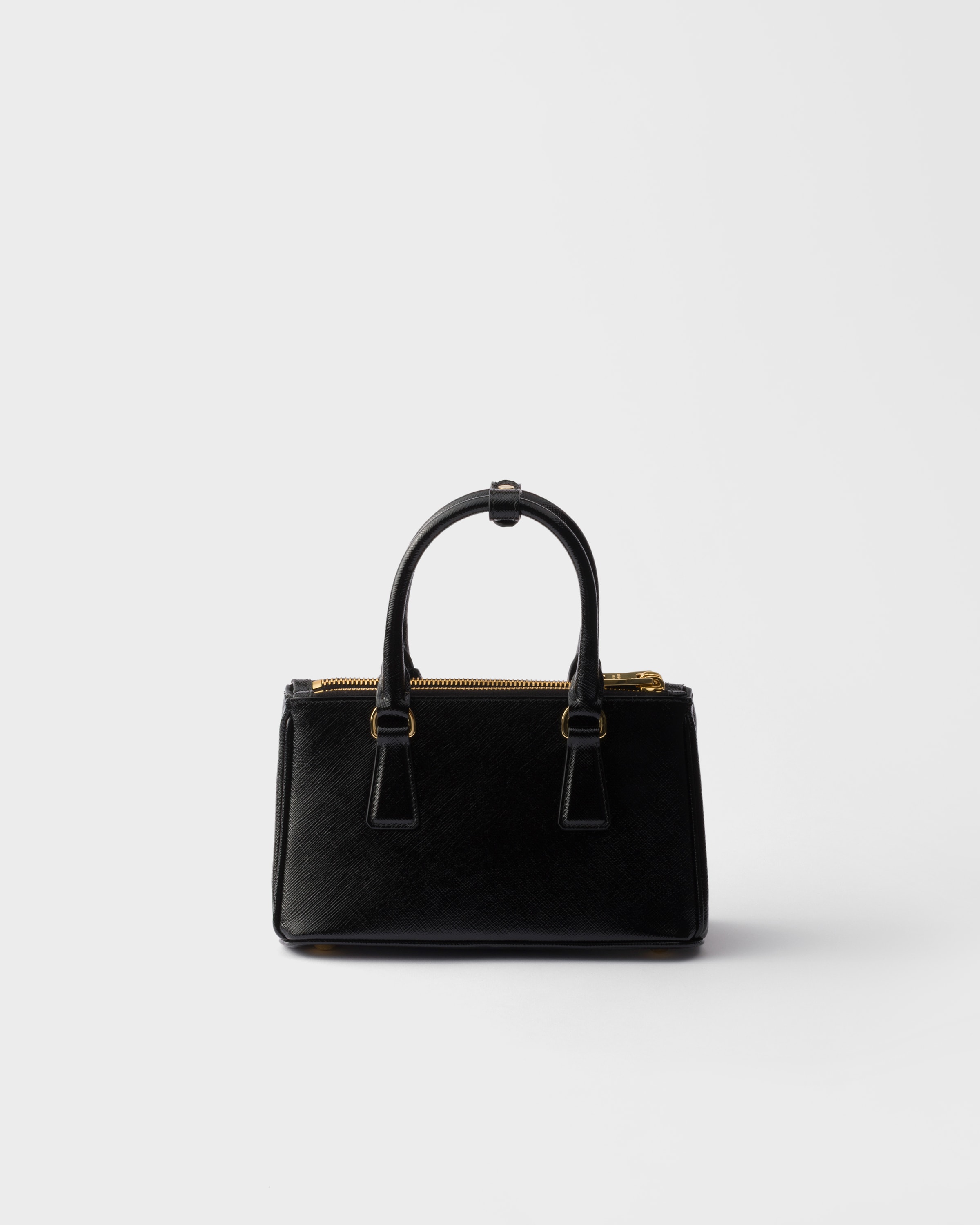 Мини-сумка Prada Galleria из лакированной кожи сафьяно Prada, черный — фото 4