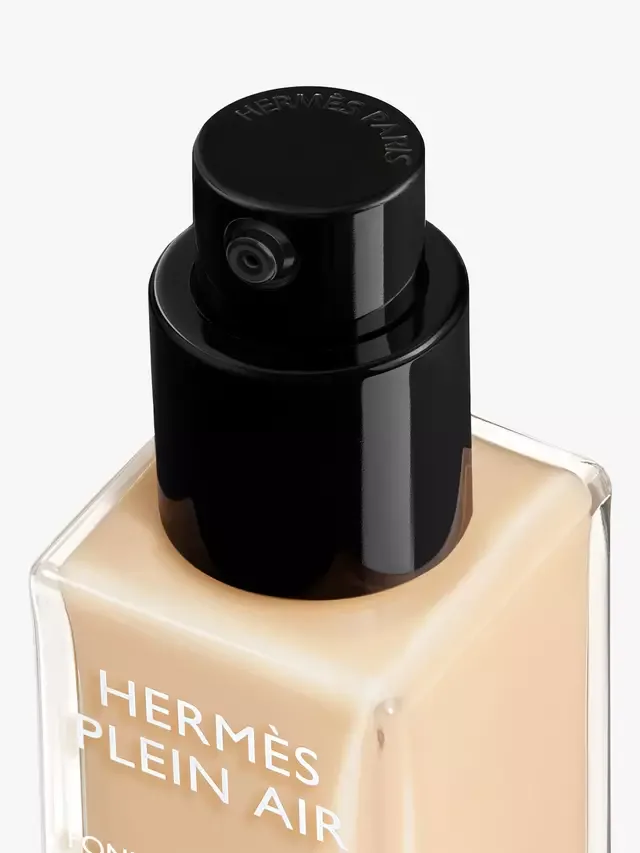 Тональная основа Plein Air Luminous Matte Skincare Foundation Hermès, 13C Cremello — фото 4